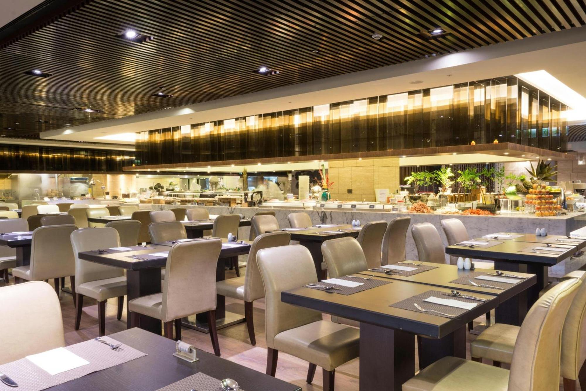 Sheraton Taitung Hotel Экстерьер фото The interior of the restaurant