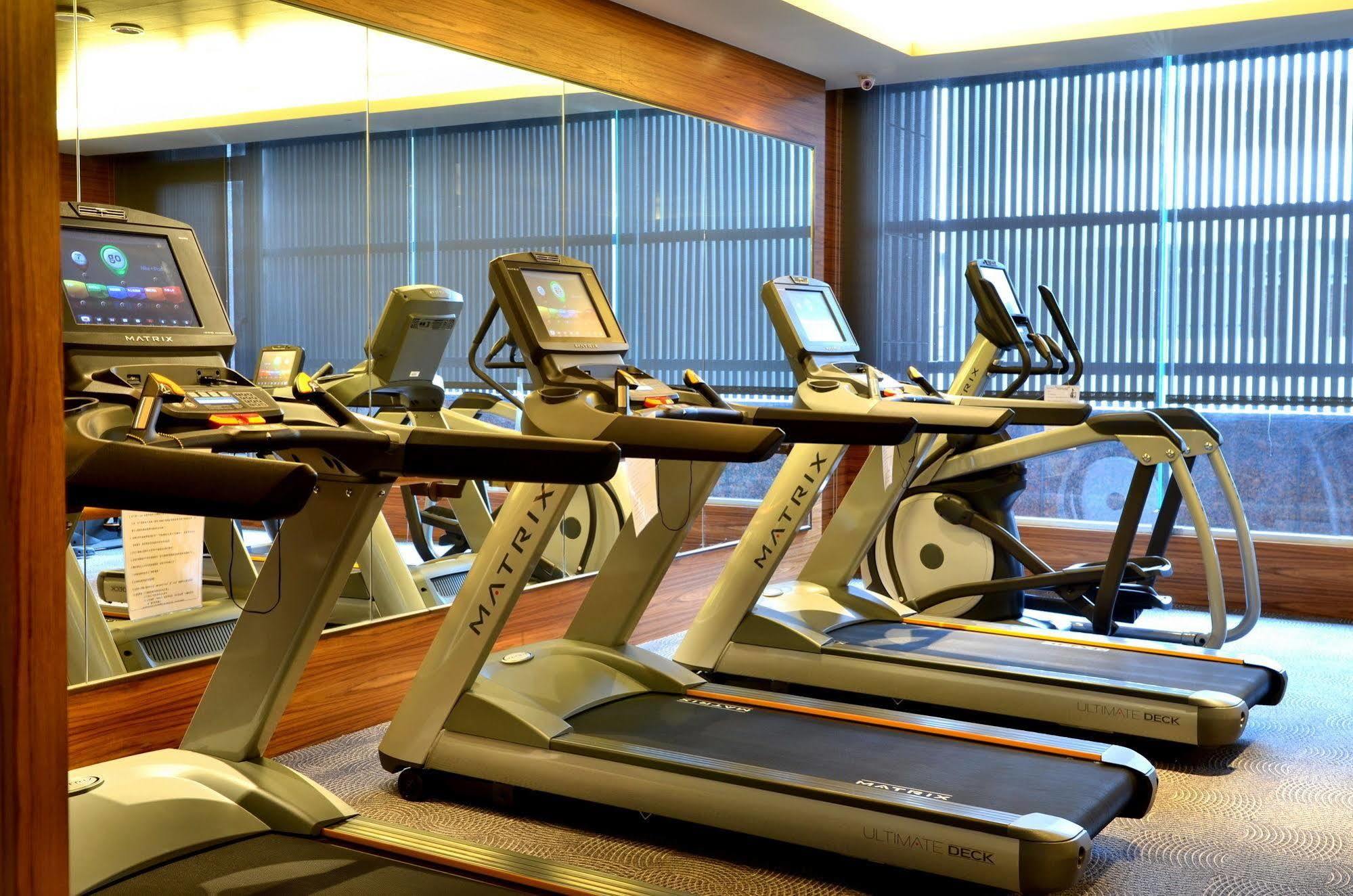 Sheraton Taitung Hotel Экстерьер фото A treadmill